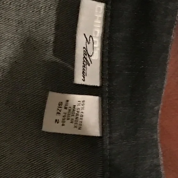 Chicos Platinum black denim jacket size 2 or conventional size 12 - Picture 3 of 3